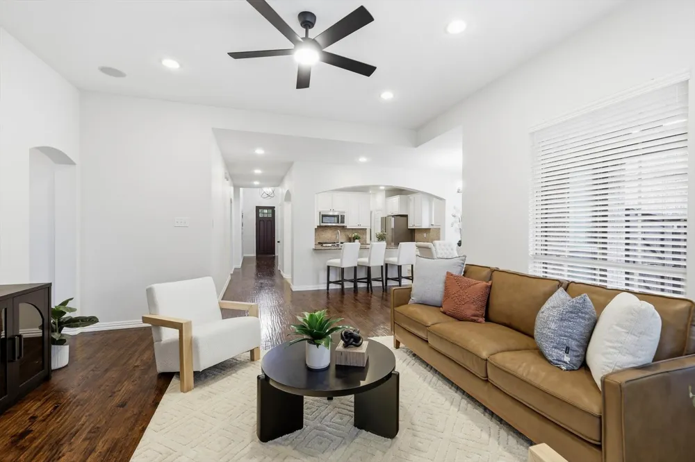 1336 Burnett Drive Lantana, TX 76226