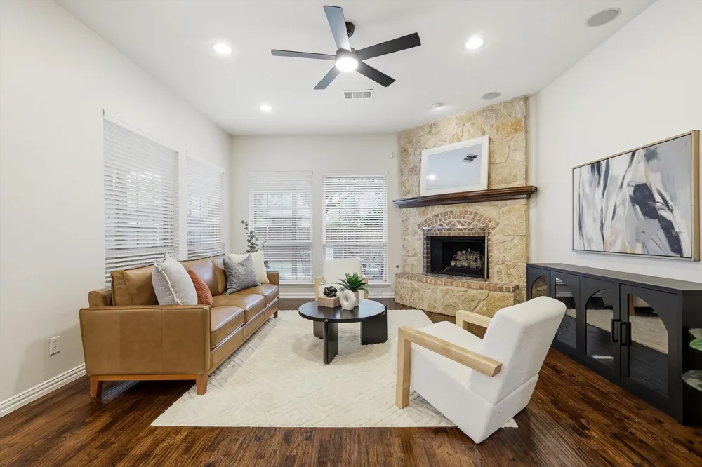 1336 Burnett Drive Lantana, TX 76226