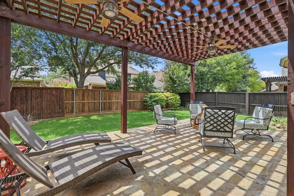 1336 Burnett Drive Lantana, TX 76226