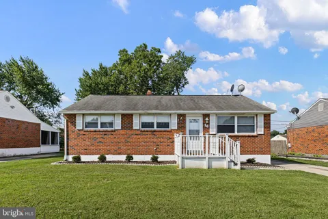 16 IVY LANE