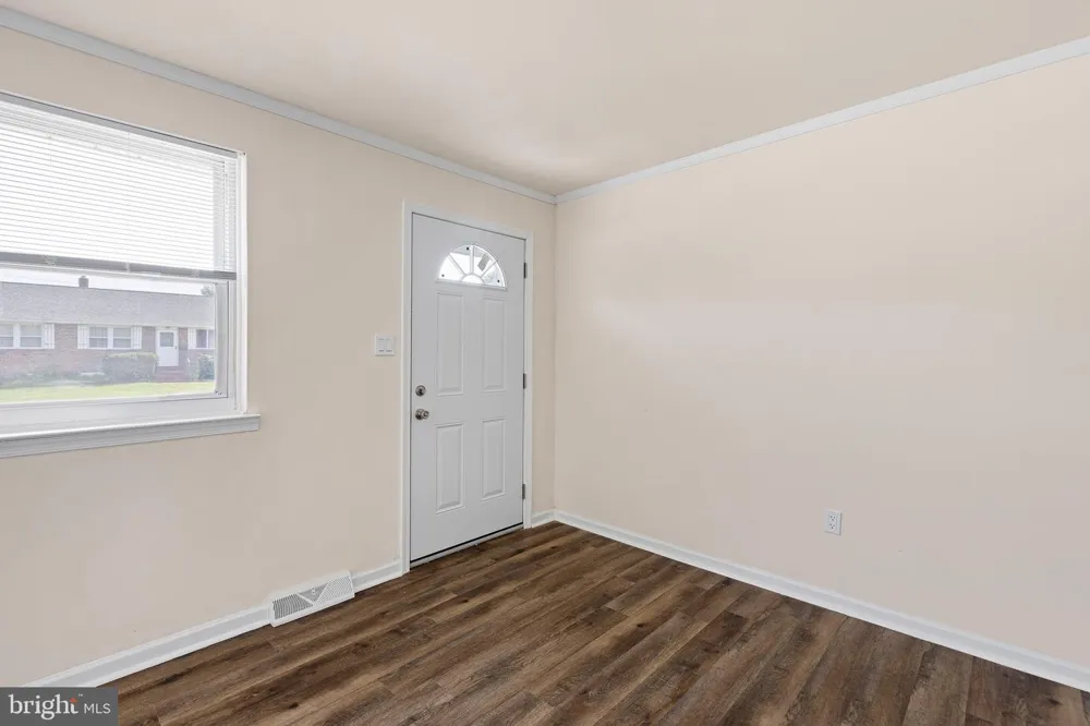 16 IVY LANE New Castle, DE 19720