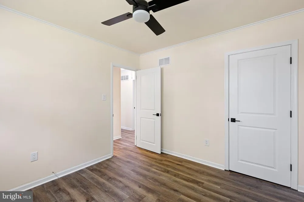 16 IVY LANE New Castle, DE 19720