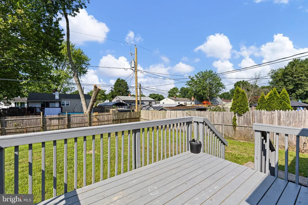 16 IVY LANE New Castle, DE 19720