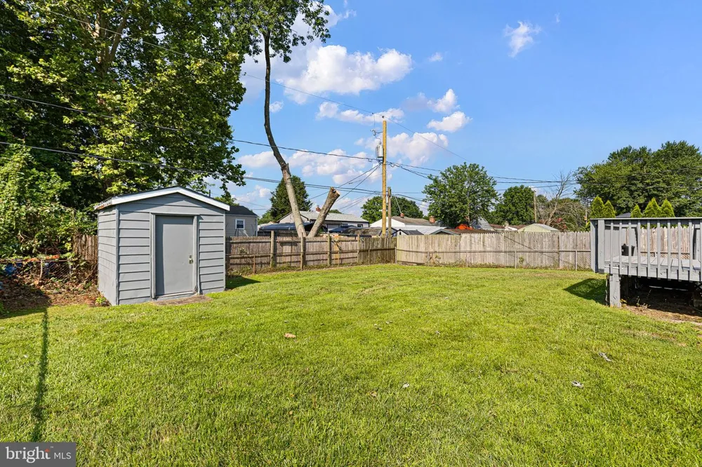 16 IVY LANE New Castle, DE 19720
