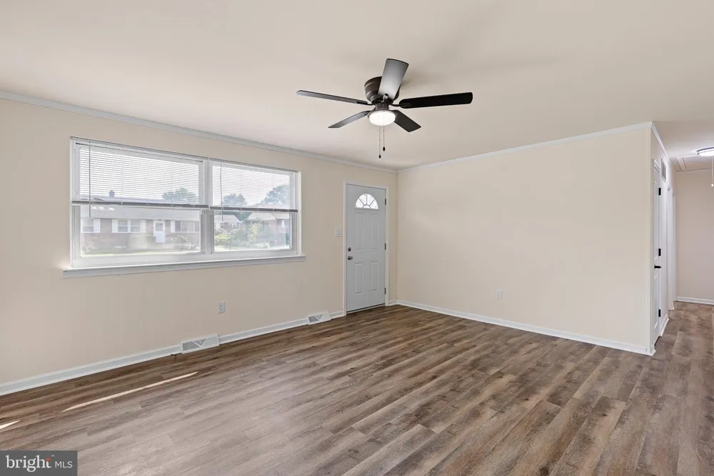 16 IVY LANE New Castle, DE 19720