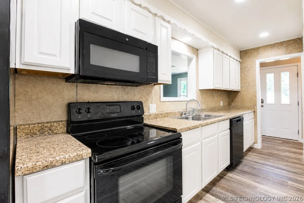 44 Lakeshore Drive Adair, OK 74330