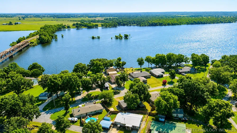 44 Lakeshore Drive Adair, OK 74330