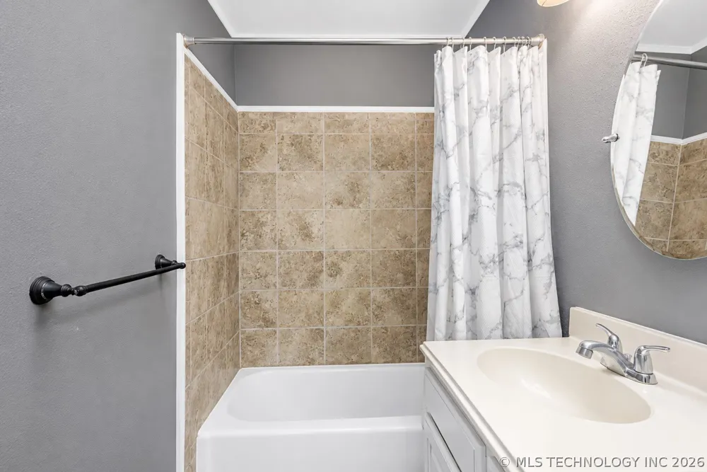 44 Lakeshore Drive Adair, OK 74330