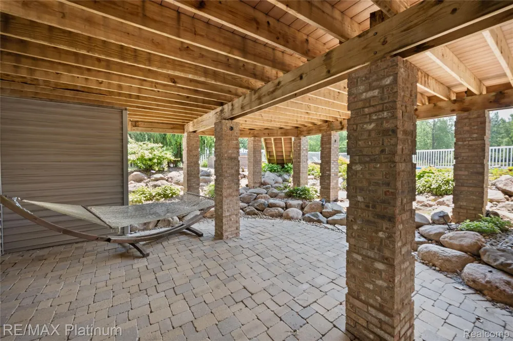 8922 McClements Road Brighton City, MI 48114