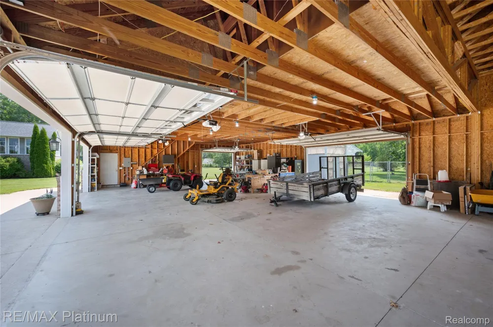 8922 McClements Road Brighton City, MI 48114