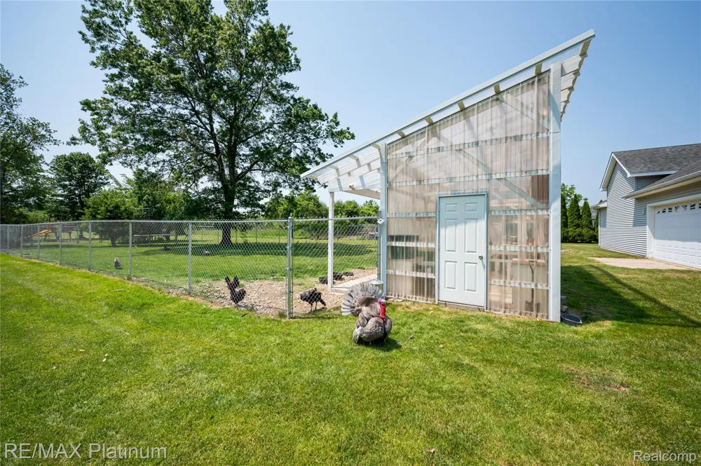 8922 McClements Road Brighton City, MI 48114