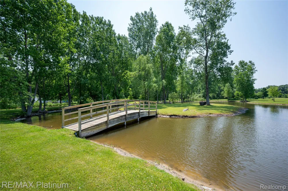 8922 McClements Road Brighton City, MI 48114