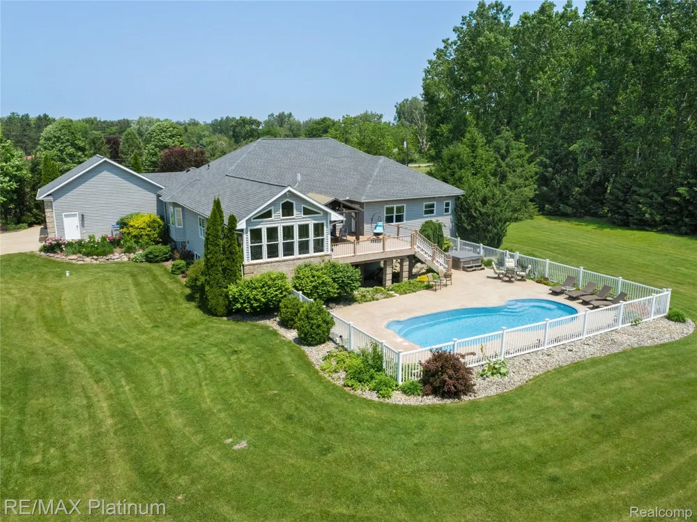 8922 McClements Road Brighton City, MI 48114