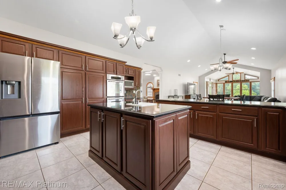 8922 McClements Road Brighton City, MI 48114