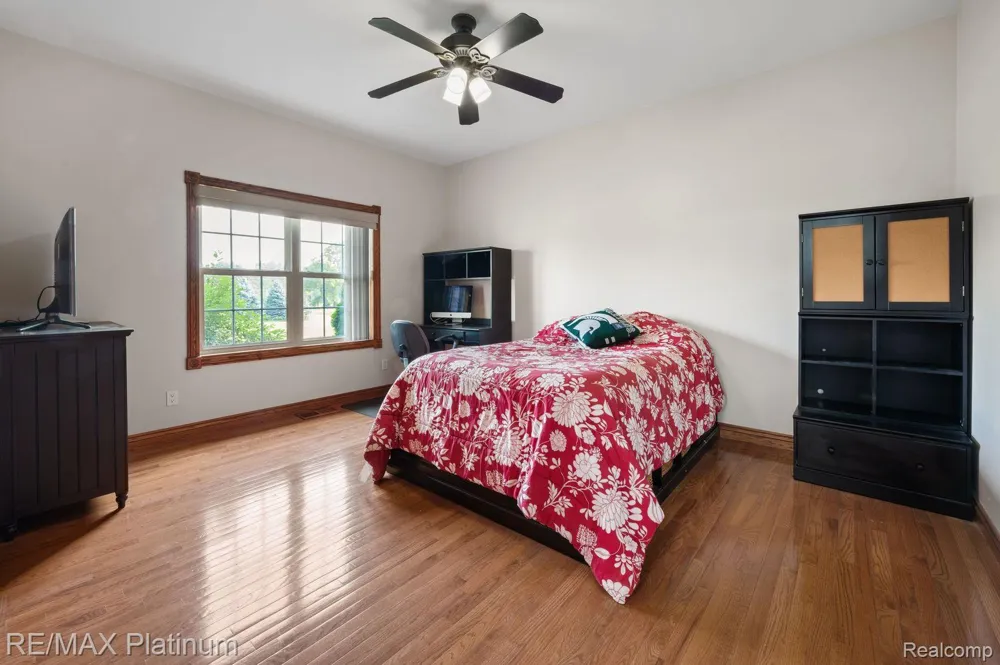 8922 McClements Road Brighton City, MI 48114