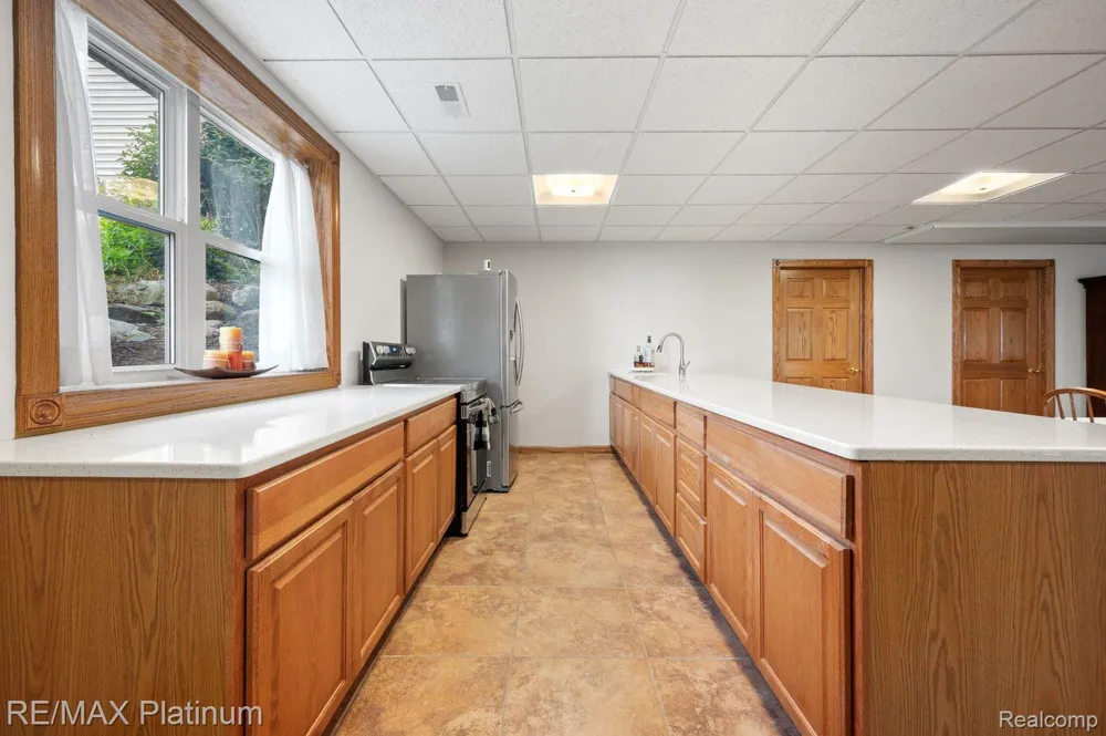 8922 McClements Road Brighton City, MI 48114