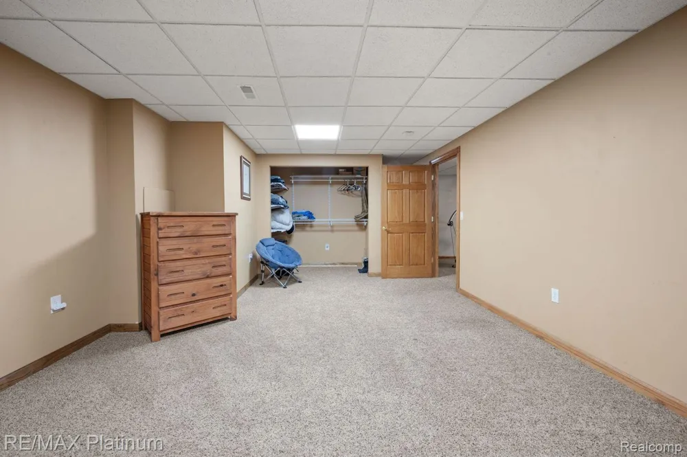 8922 McClements Road Brighton City, MI 48114