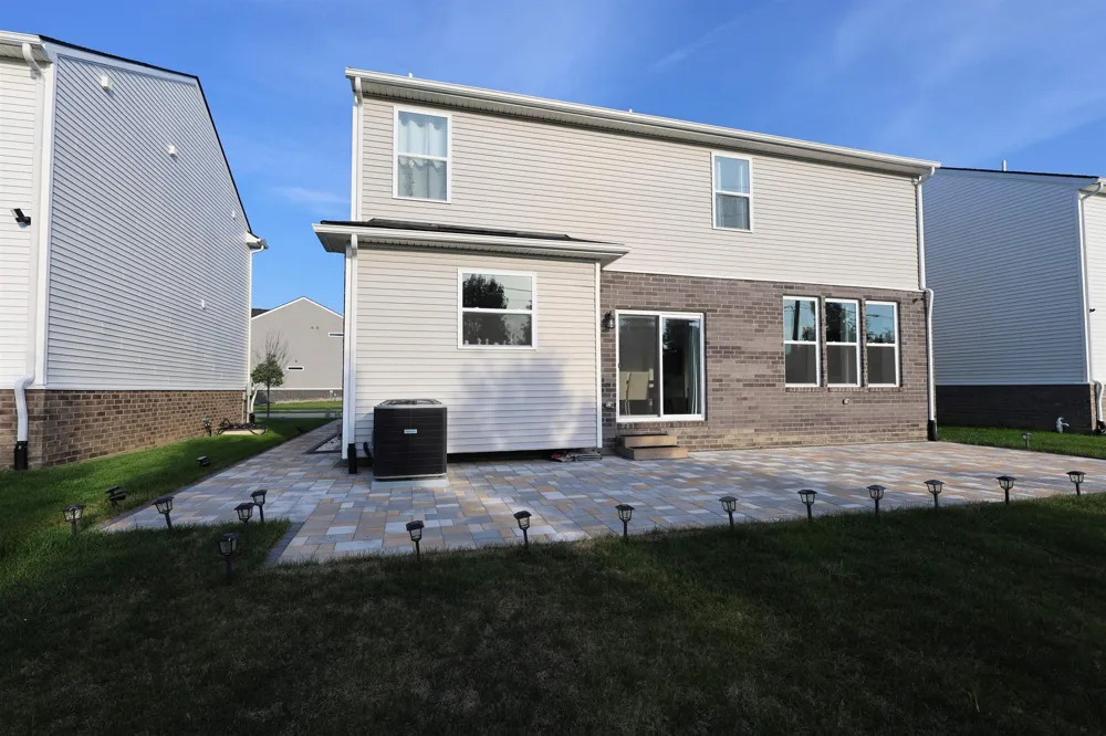 41261 Snowdon Drive Clinton Charter Township, MI 48038