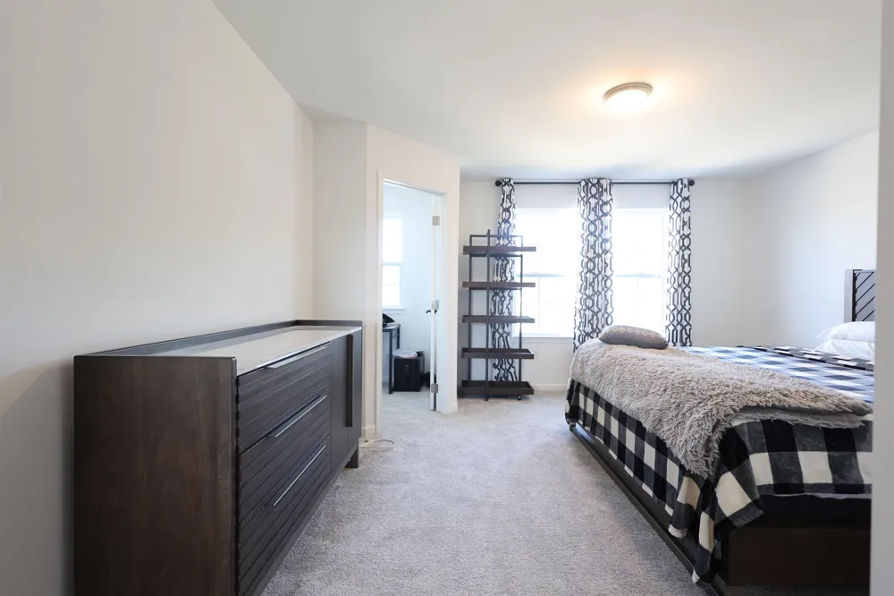41261 Snowdon Drive Clinton Charter Township, MI 48038