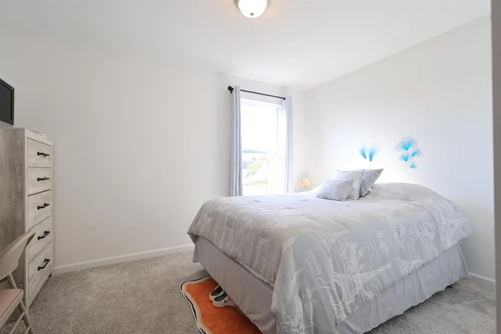 41261 Snowdon Drive Clinton Charter Township, MI 48038