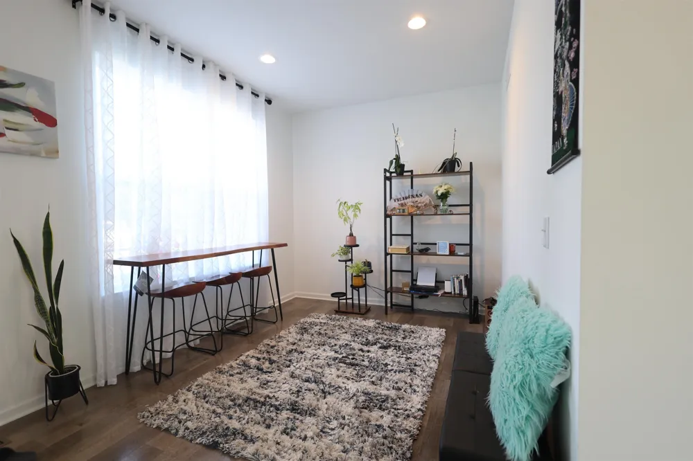 41261 Snowdon Drive Clinton Charter Township, MI 48038