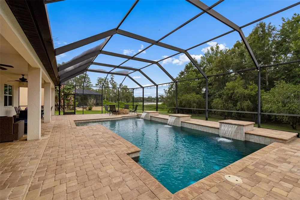 1804 BELLA CASA COURT Tampa, FL 33618