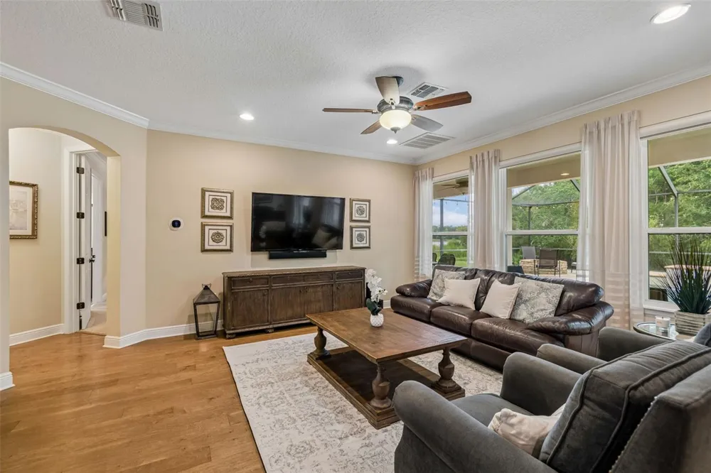 1804 BELLA CASA COURT Tampa, FL 33618