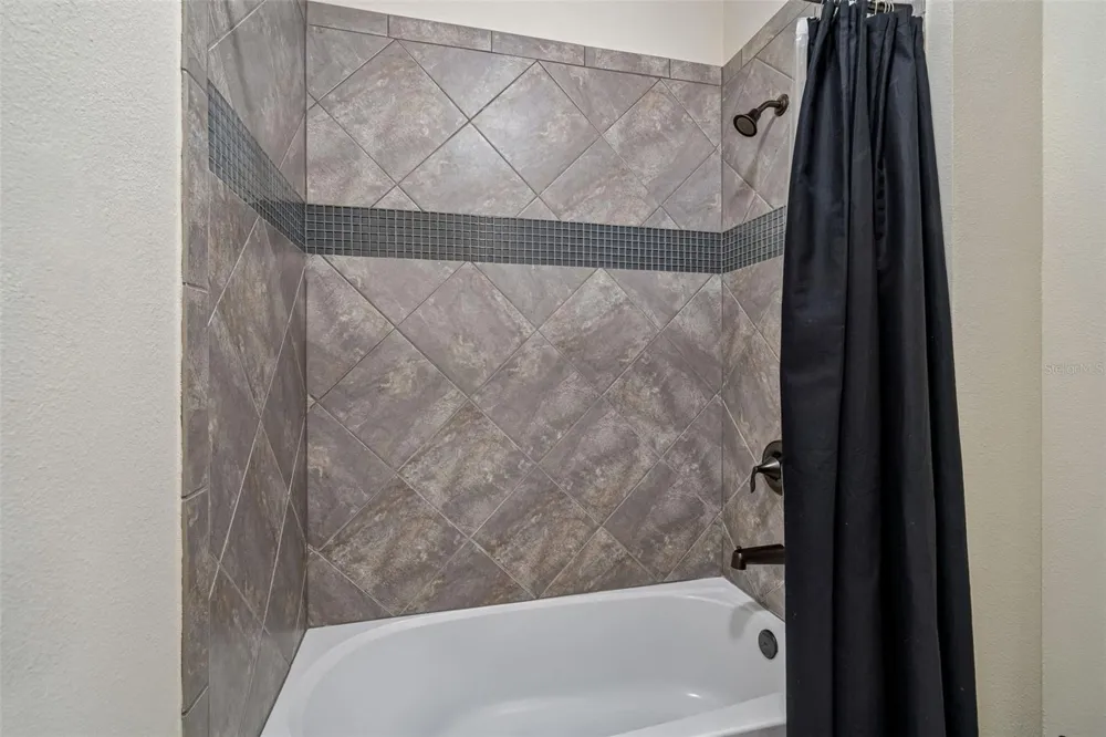 1804 BELLA CASA COURT Tampa, FL 33618