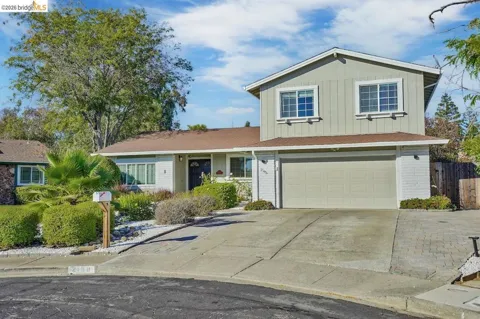 2198 La Orinda