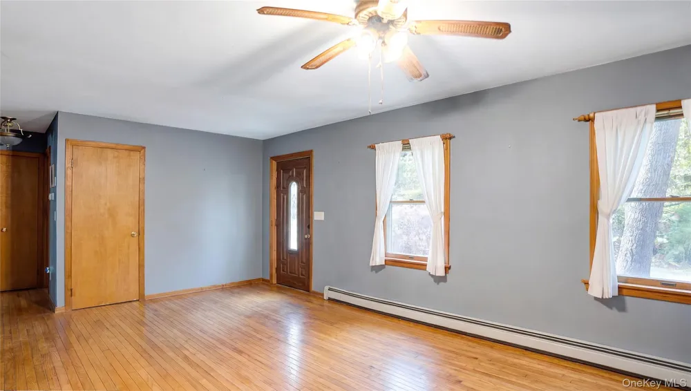 29 Boatheaders Lane East Hampton, NY 11937
