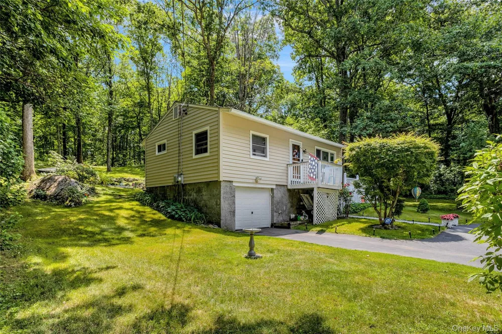577 Wood Road Mahopac, NY 10541