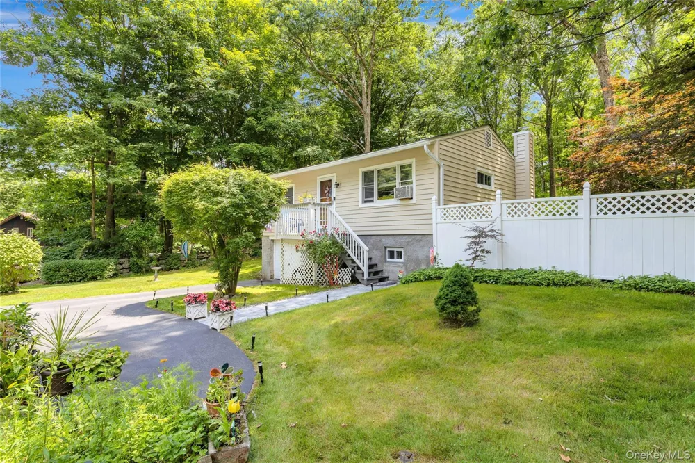 577 Wood Road Mahopac, NY 10541