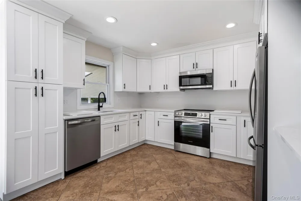 325 Harrison Avenue Miller Place, NY 11764