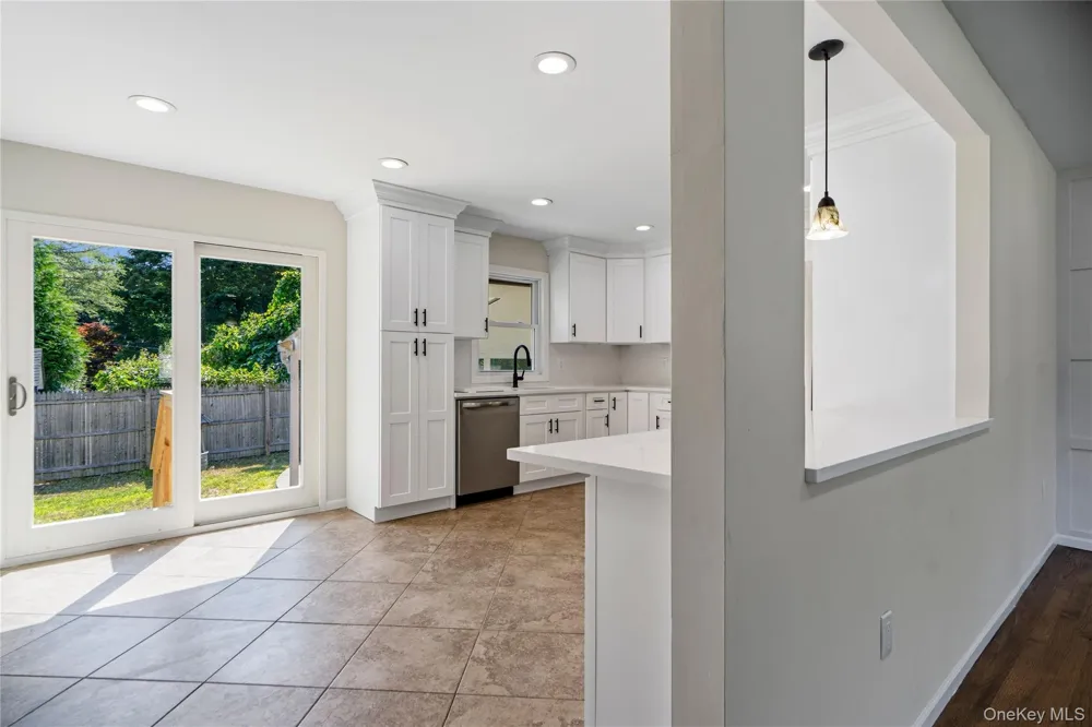 325 Harrison Avenue Miller Place, NY 11764