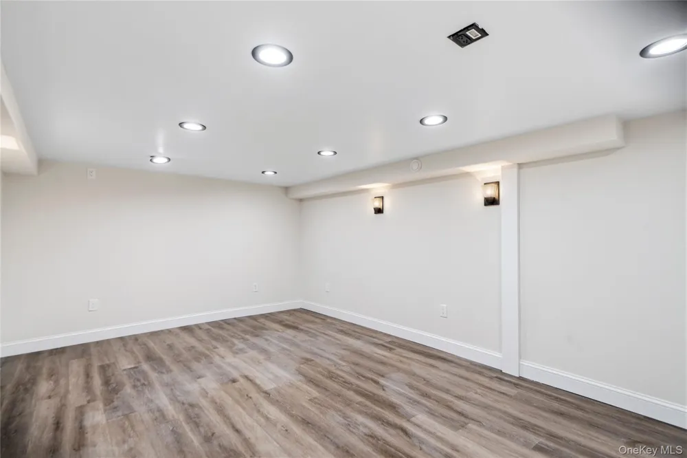325 Harrison Avenue Miller Place, NY 11764