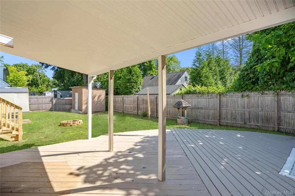 325 Harrison Avenue Miller Place, NY 11764