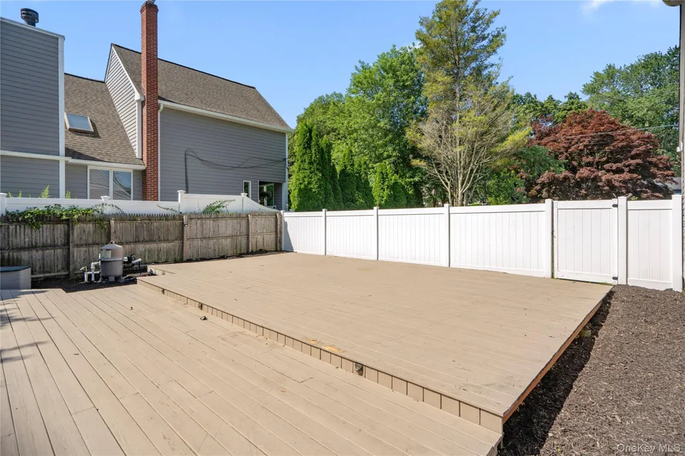 325 Harrison Avenue Miller Place, NY 11764