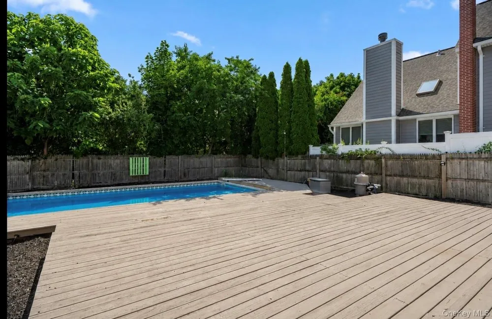 325 Harrison Avenue Miller Place, NY 11764