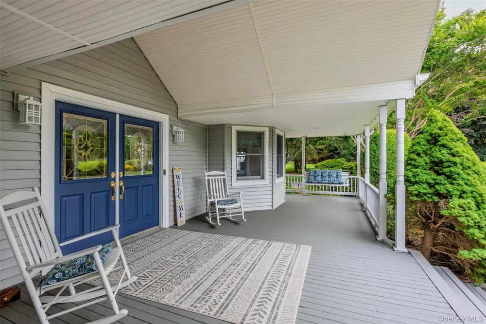 300 Private Road #8 Cutchogue, NY 11935