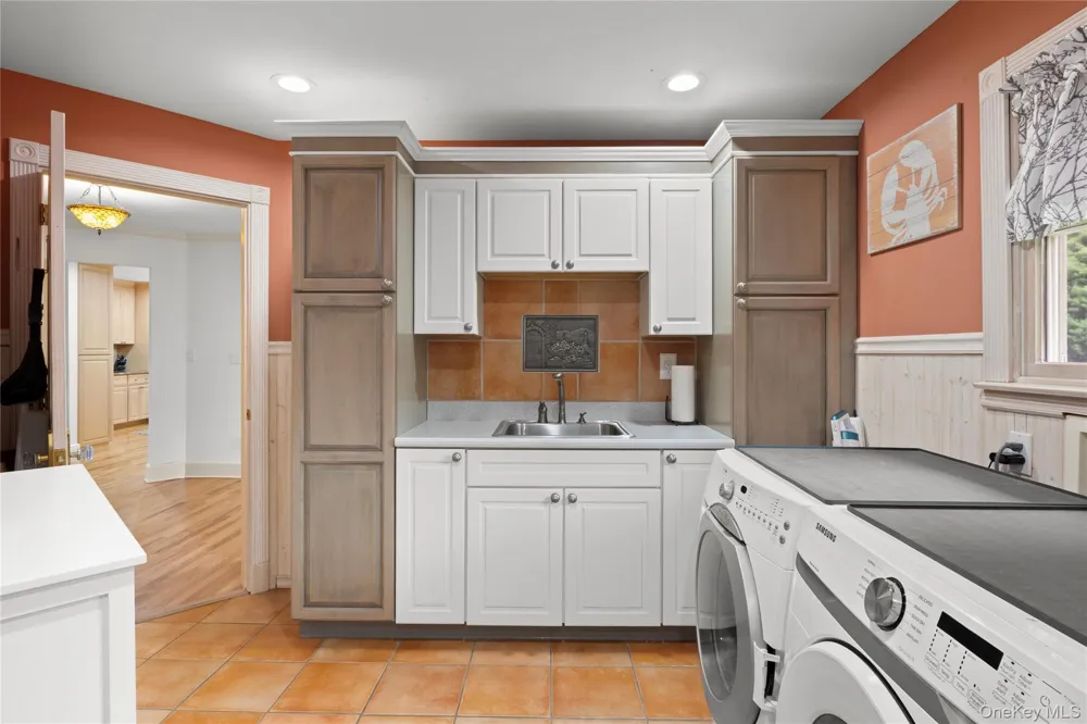300 Private Road #8 Cutchogue, NY 11935