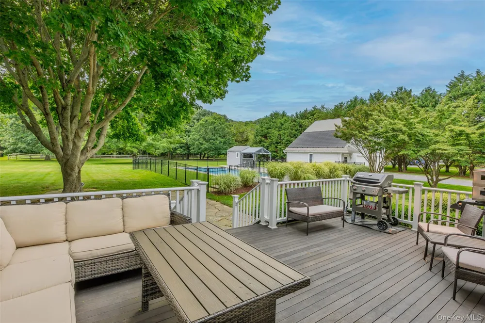 300 Private Road #8 Cutchogue, NY 11935