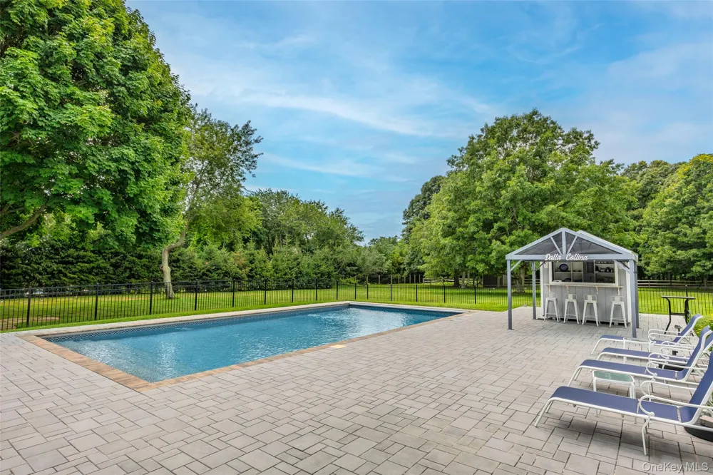 300 Private Road #8 Cutchogue, NY 11935