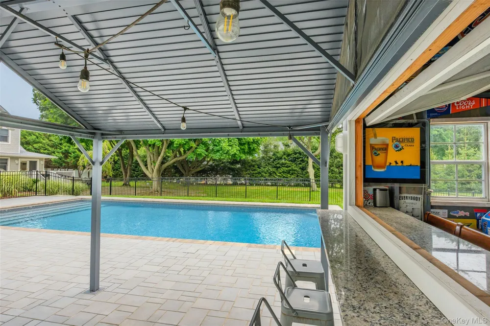 300 Private Road #8 Cutchogue, NY 11935