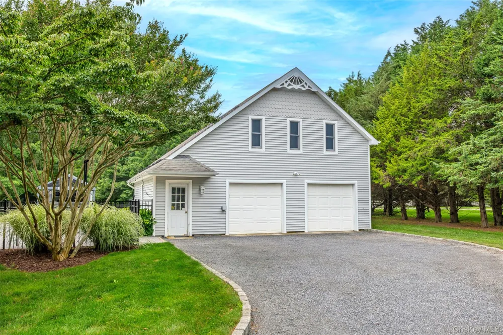 300 Private Road #8 Cutchogue, NY 11935