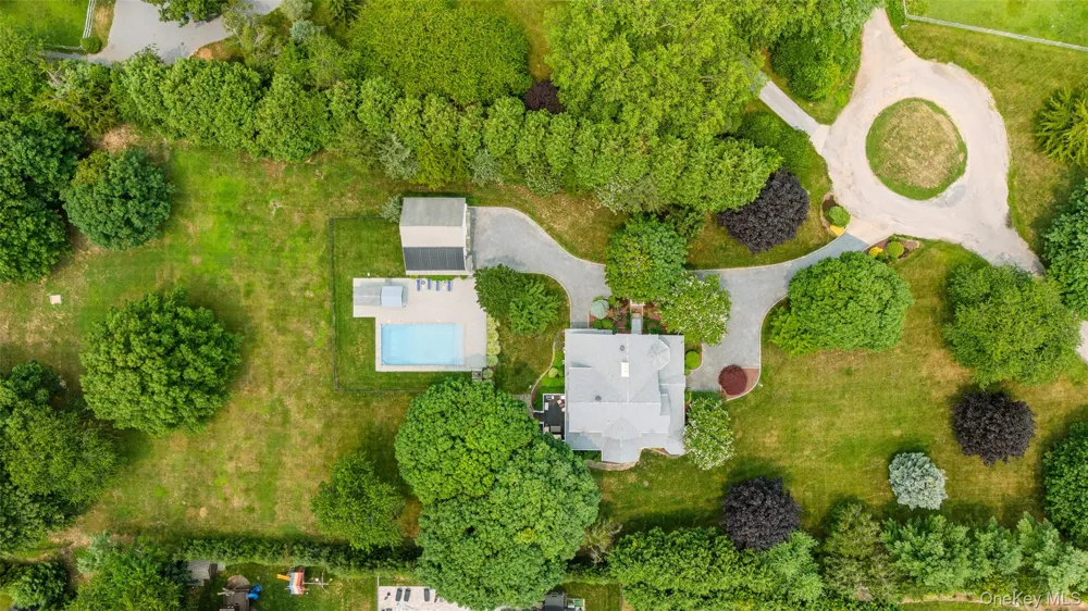 300 Private Road #8 Cutchogue, NY 11935
