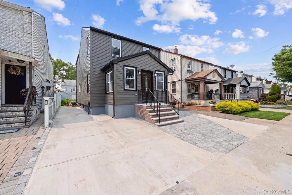 13344 118th Street South Ozone Park, NY 11420