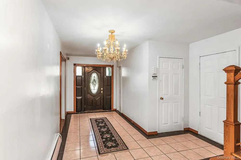 214 Park Avenue New Hyde Park, NY 11040