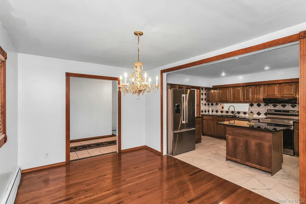 214 Park Avenue New Hyde Park, NY 11040