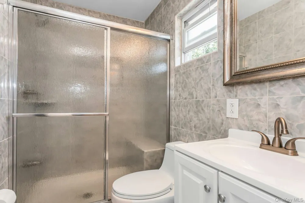 214 Park Avenue New Hyde Park, NY 11040