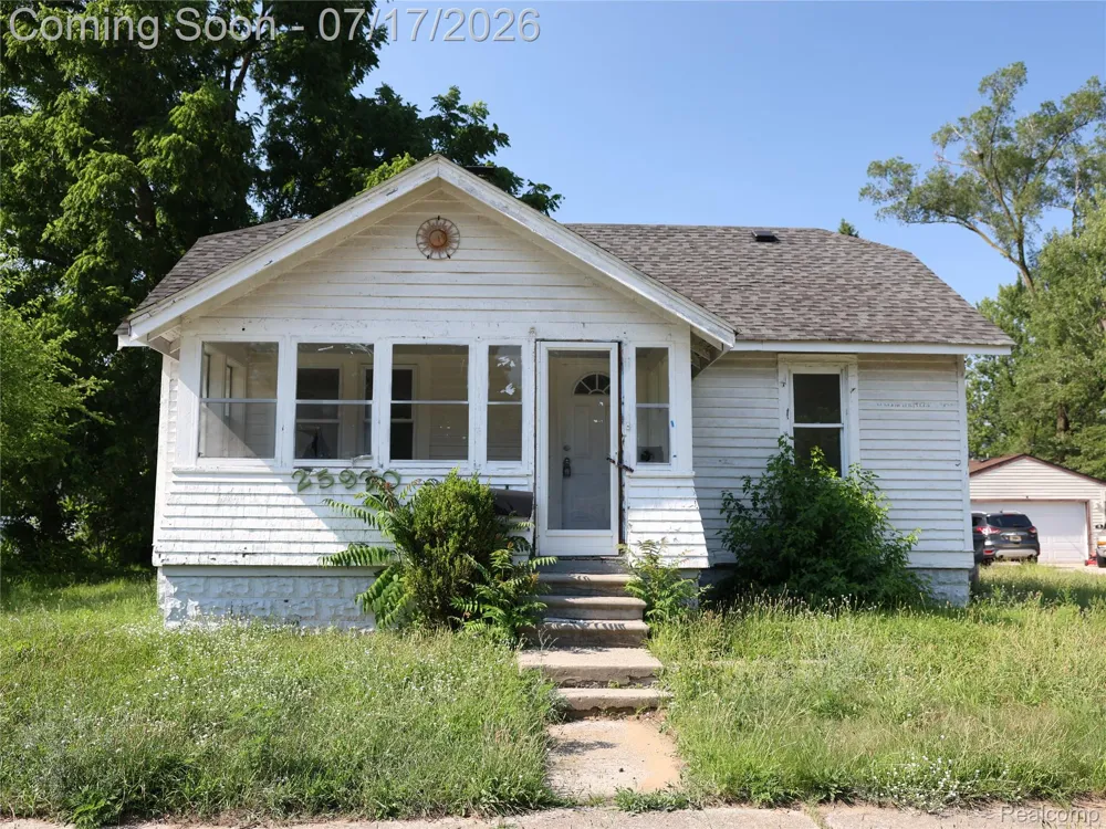 25920 Colgate Street Inkster City, MI 48141